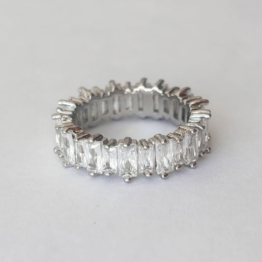 Anillo churumbela plateada baguettes desiguales chapa de oro