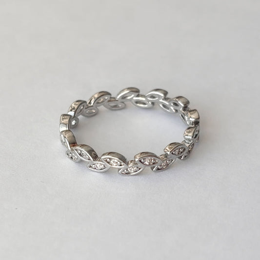 Anillo plateado delgado hojitas #7