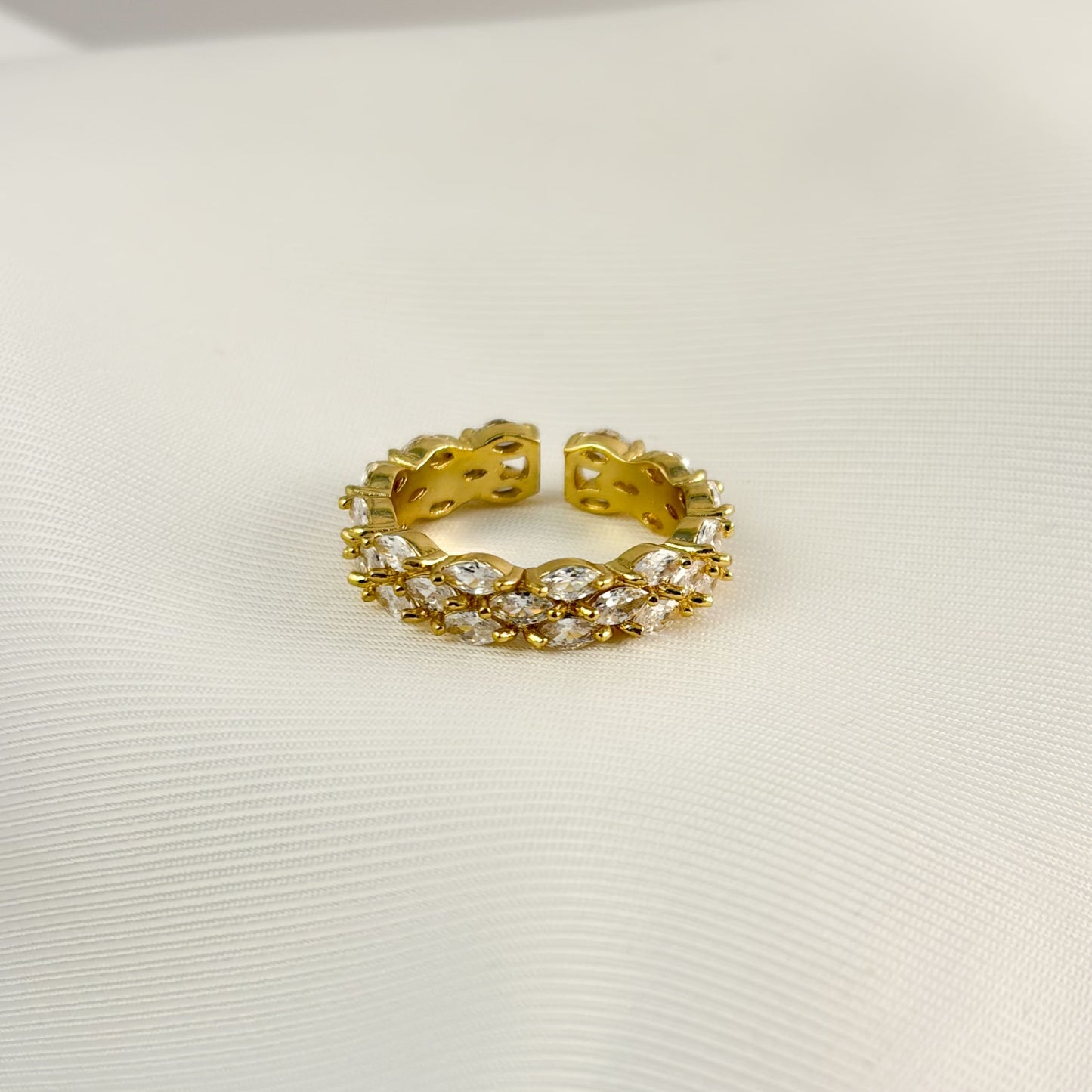 Anillo churumbela ajustable chapa de oro acuario