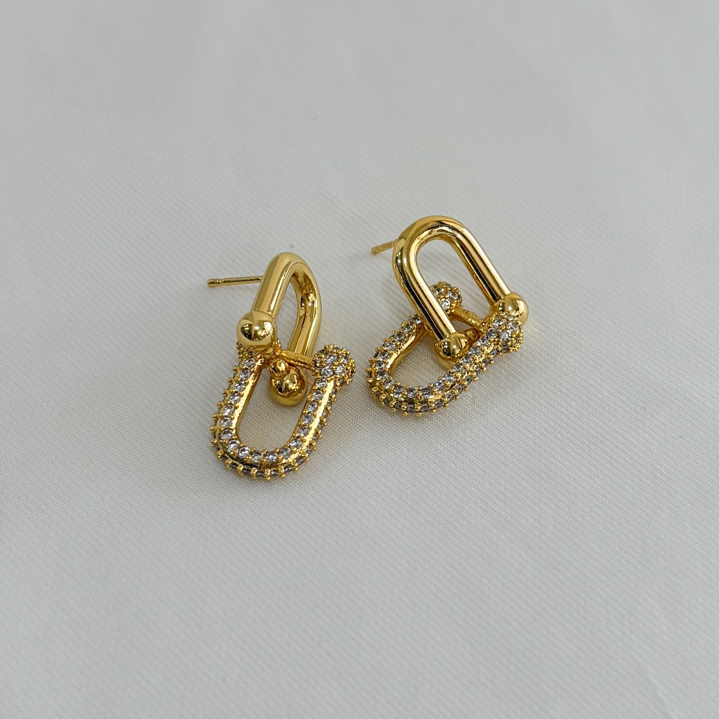 Aretes eslabón tiff con zirconias chapa de oro