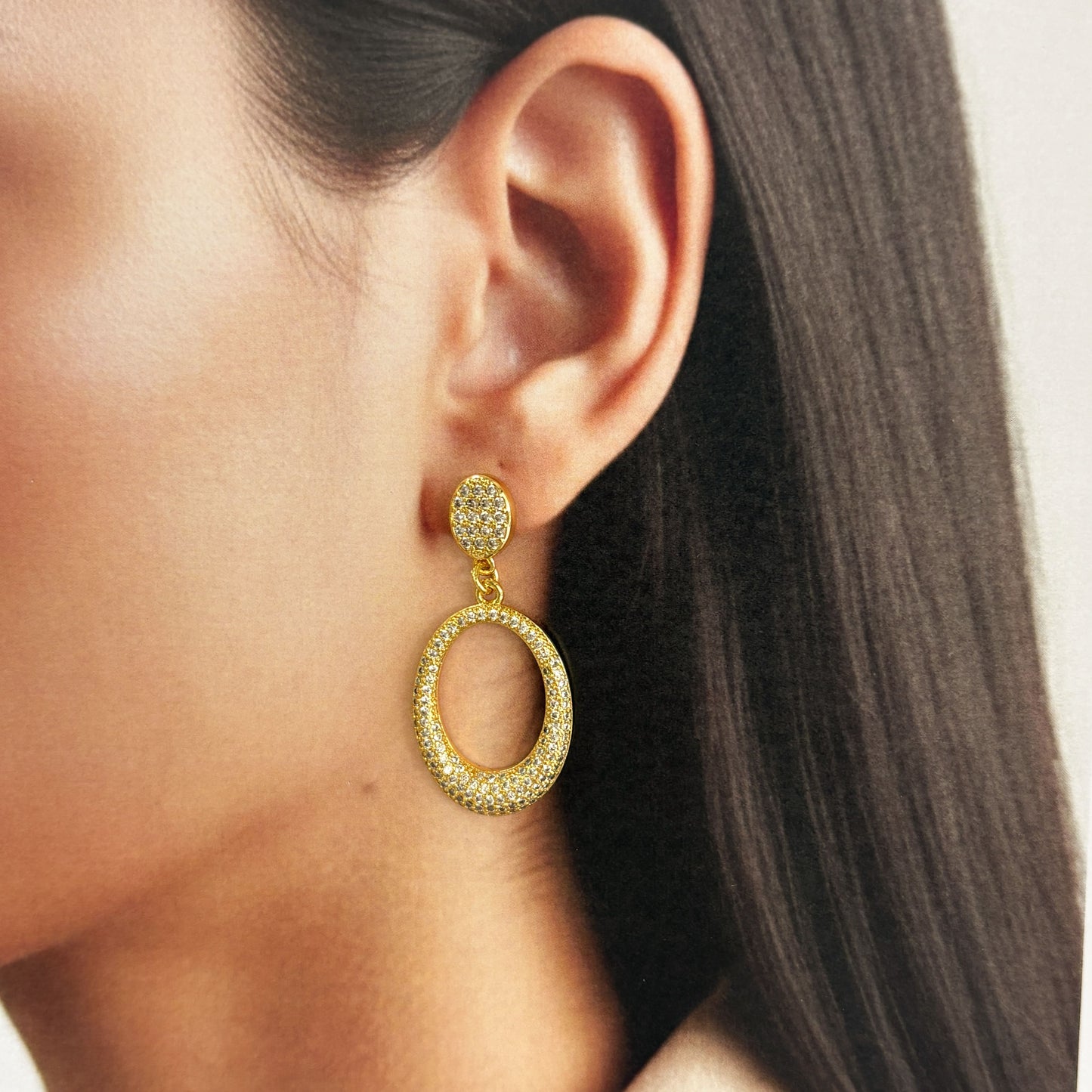 Aretes colgantes ovalados zirconias chapa de oro