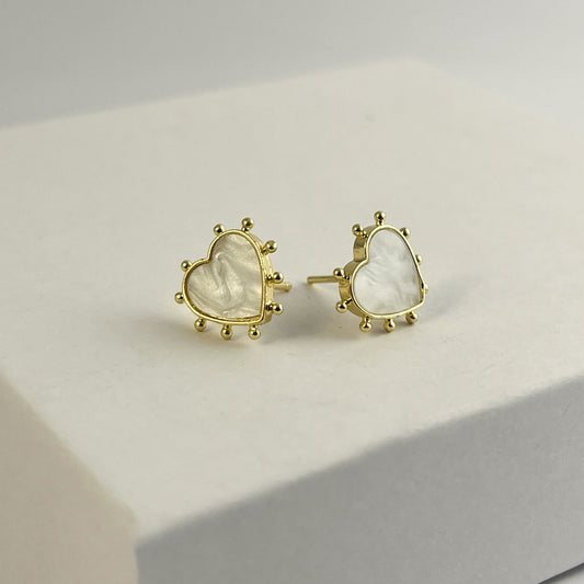 Broqueles corazón madre perla puntos chapa de oro