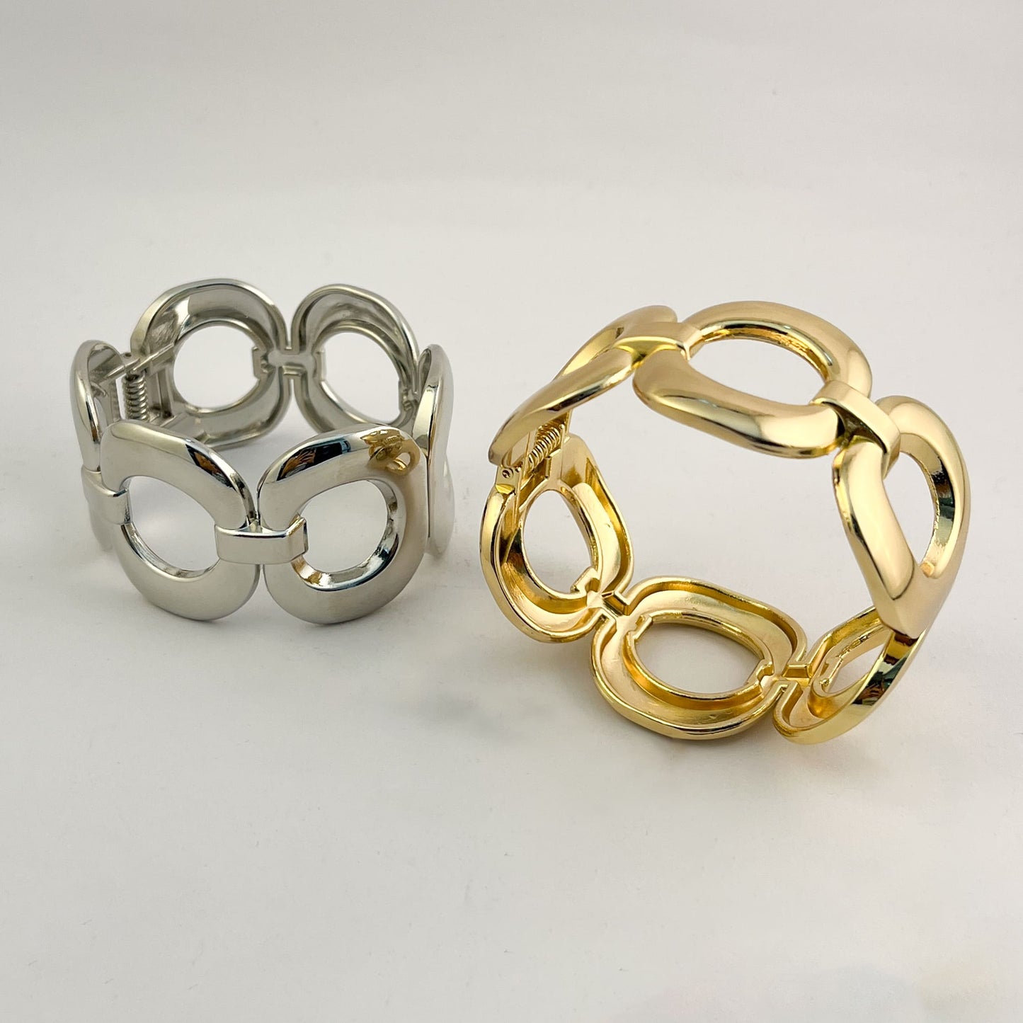 Brazalete eslabón circular chapa de oro