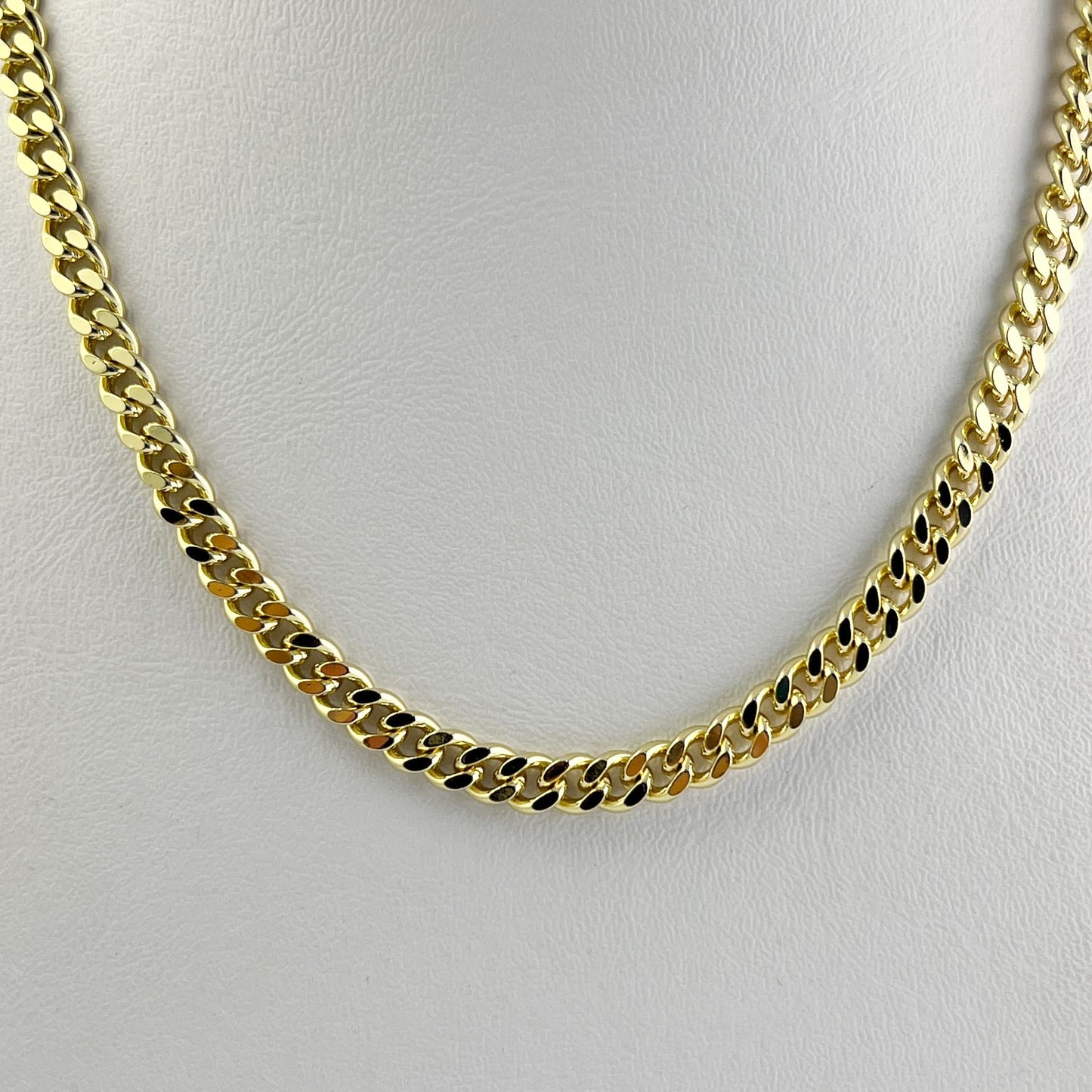 Cadena barbada 5 mm chapa de oro 55 cm