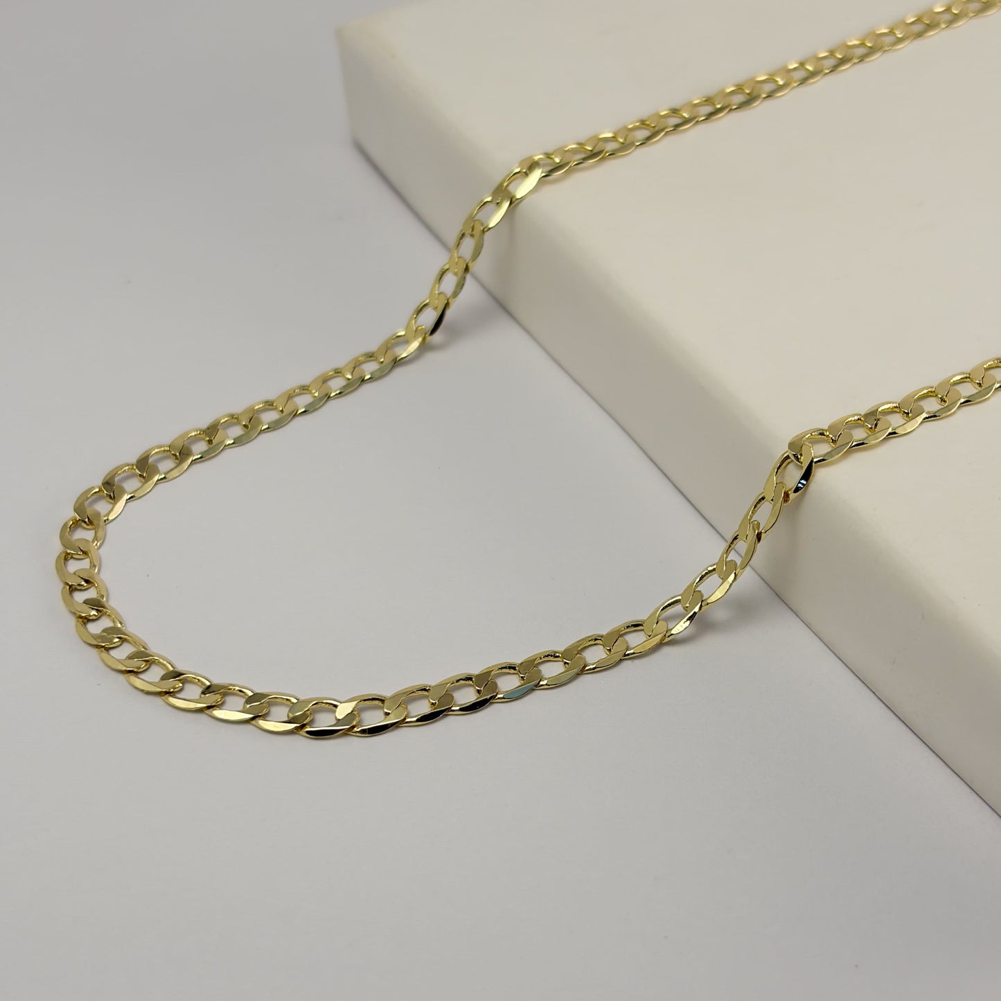 Cadena barbada chapa de oro 55 cm