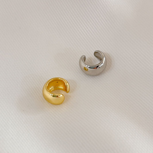 Ear cuff simulador de perforación mini grueso liso chapa de oro