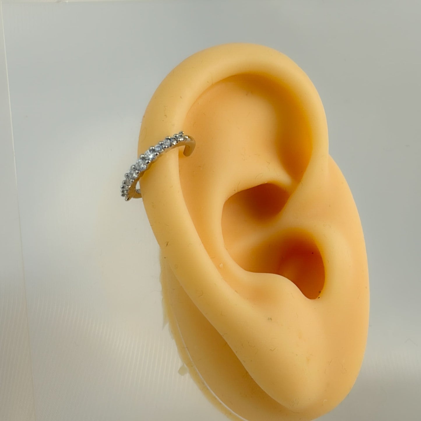 Simulador de perforación ear cuff chapa de oro plateado zirconias delgado