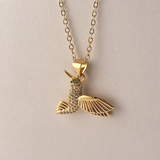 Collar colibrí con zirconias chapa de oro