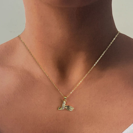 Collar colibrí con zirconias chapa de oro