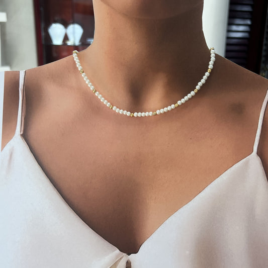 Collar gargantilla perlas bolitas chapa de oro