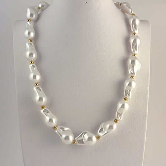 Collar perlas barrocas sintéticas chapa de oro