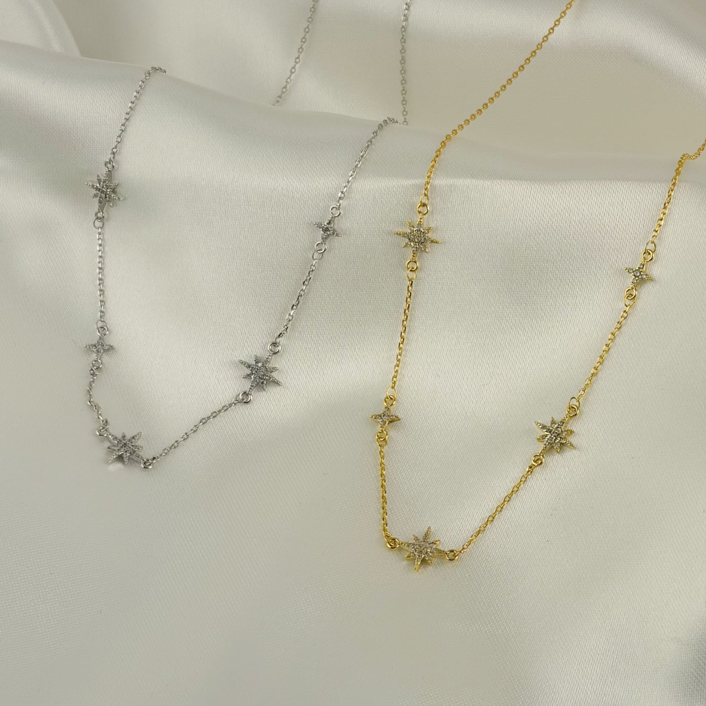 Collar estrellas destello zirconias baño de oro