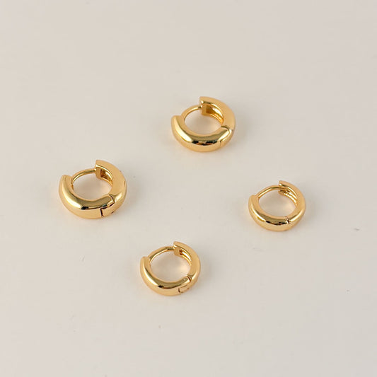 Huggies lisas gruesas chapa de oro