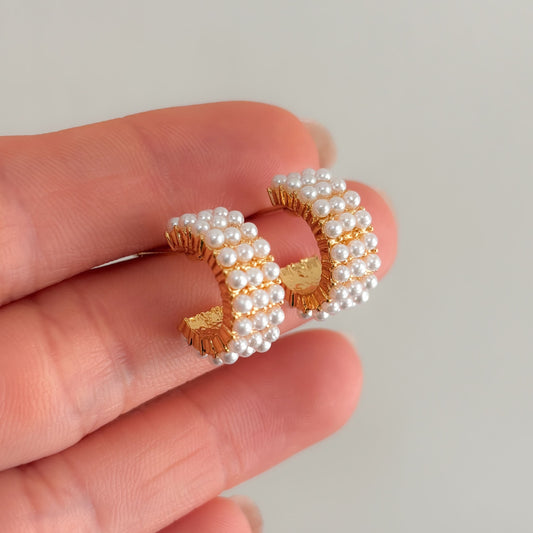 Semi huggies perlas chapa de oro