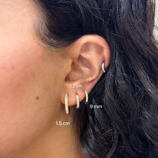 Huggies chapa de oro zirconias diferentes tamaños