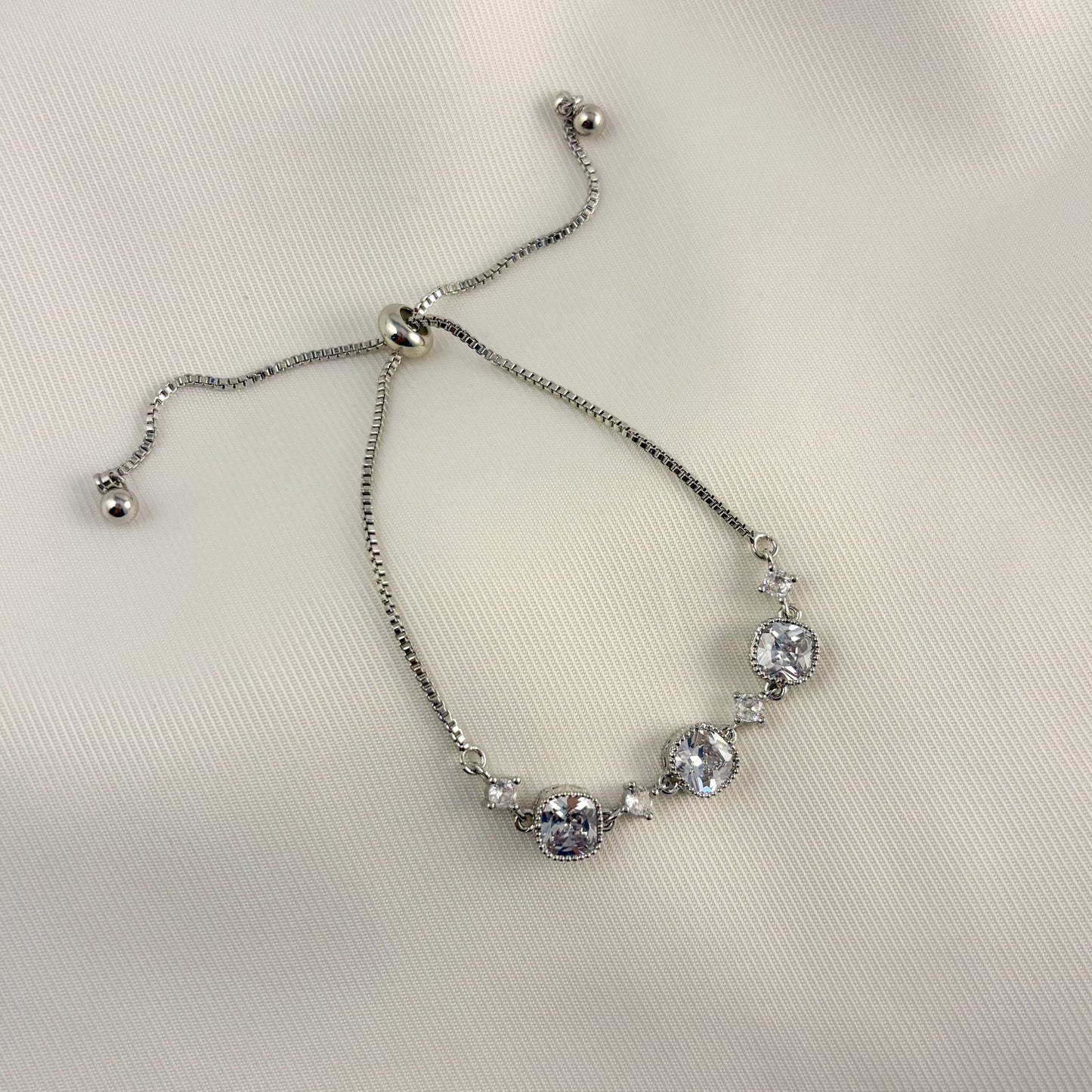 Pulsera plateada cristal redondeado chapa de oro ajustable