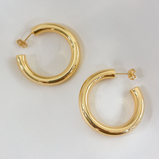 Semi arracadas tubulares 4 cm chapa de oro