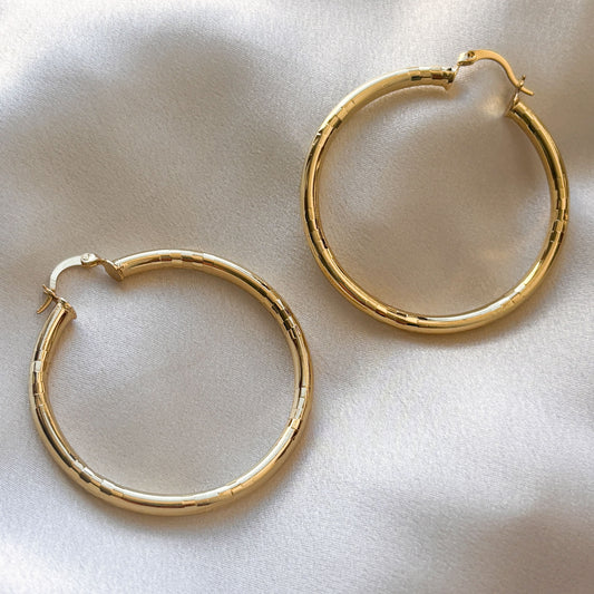 Arracadas tubulares 5 cm chapa de oro ligero diamantado