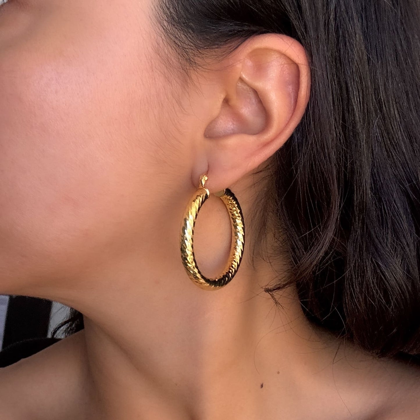 Arracadas chunky diamantadas chapa de oro 4 cm