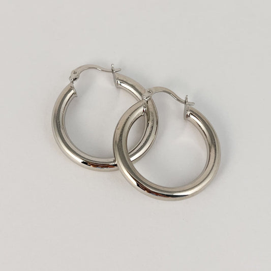 Arracadas plateadas tubulares 4 cm chapa de oro