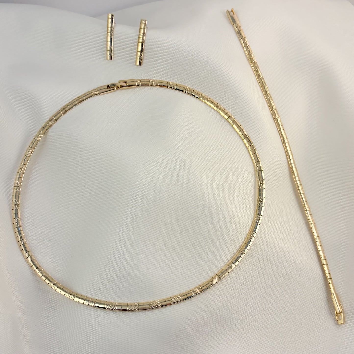 Set gargantilla planchada pulsera aretes chapa de oro