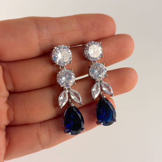 Aretes plateados zirconias hojas lagrima azul colgante