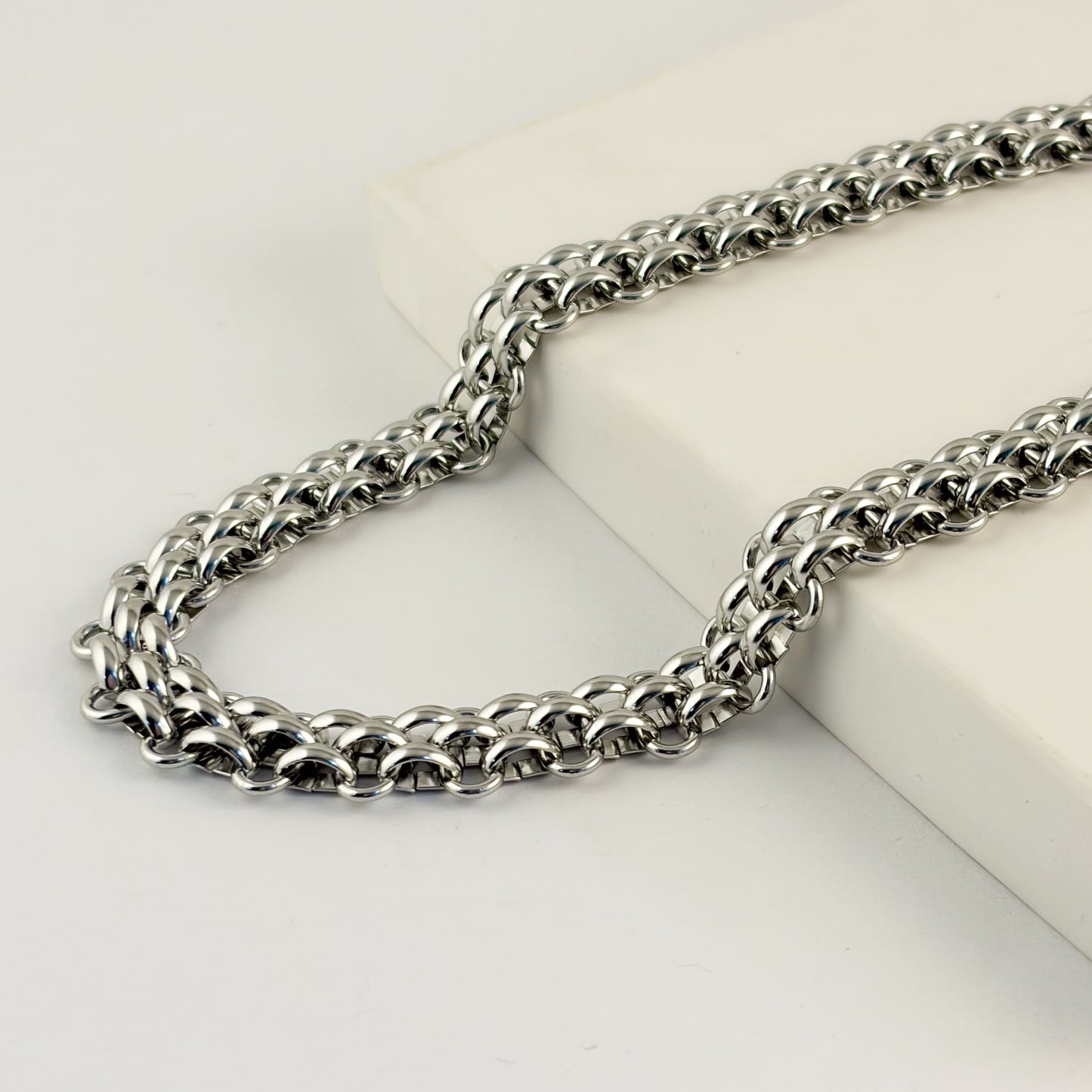 Collar acero inoxidable cadena gruesa tejida dorado