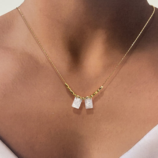 Collar escapulario madre perla chapa de oro