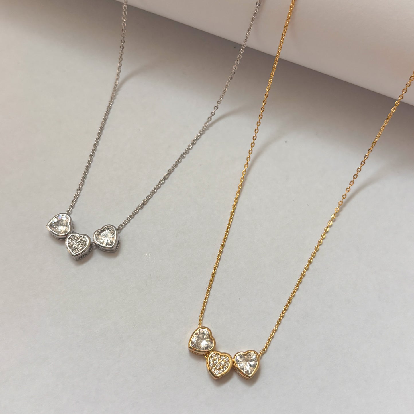 Collar corazones zirconias chapa de oro premium