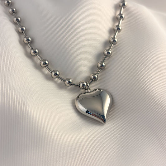 Collar corto gargantilla bolas dije corazón liso acero premium