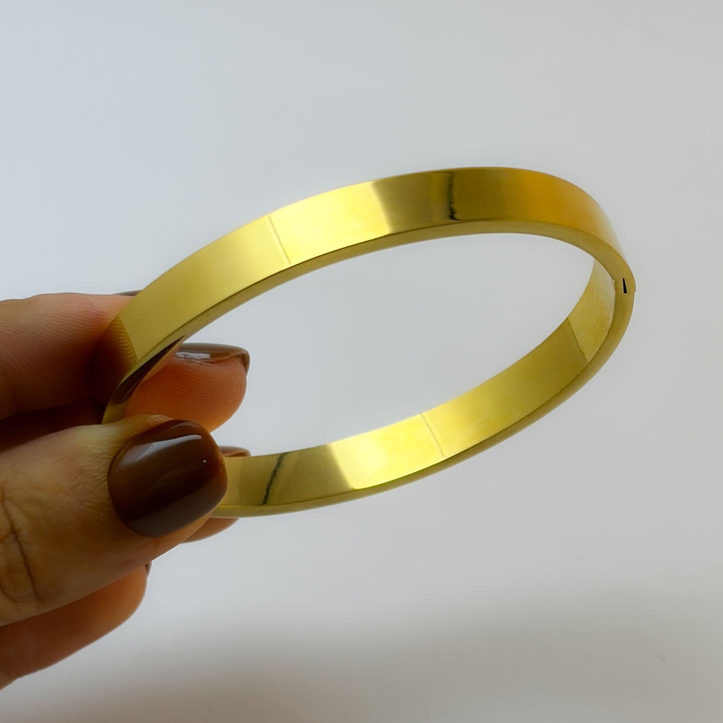 Brazalete pulido espejo cuadrangular acero premium 8 mm