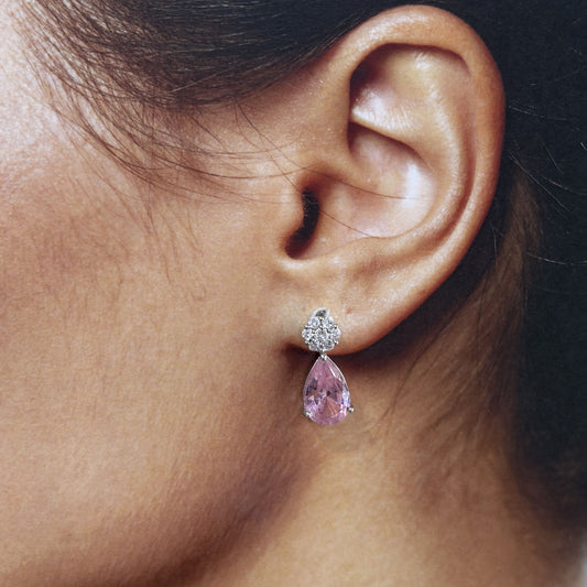 Arete pegado mini zirconias gota rosa