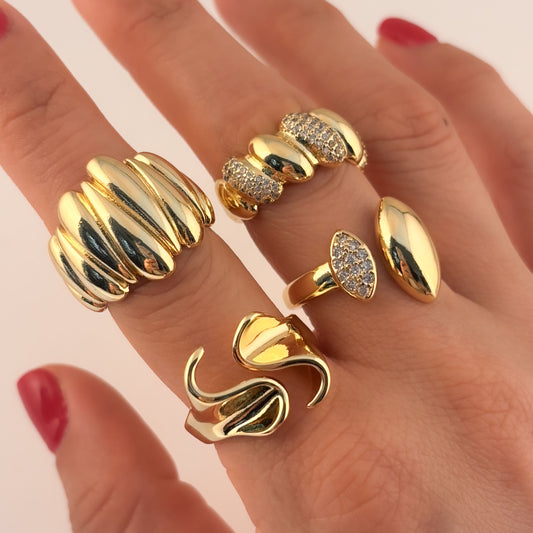 Anillo chunky lisos y zirconias ajustable