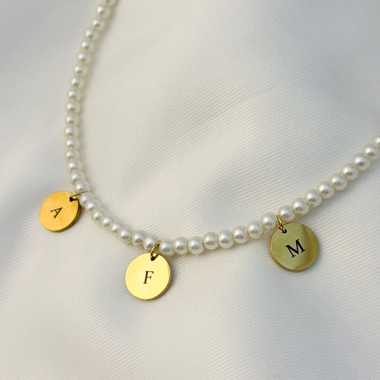 Collar personalizado perlas dijes con iniciales de hijos regalo día de las madres