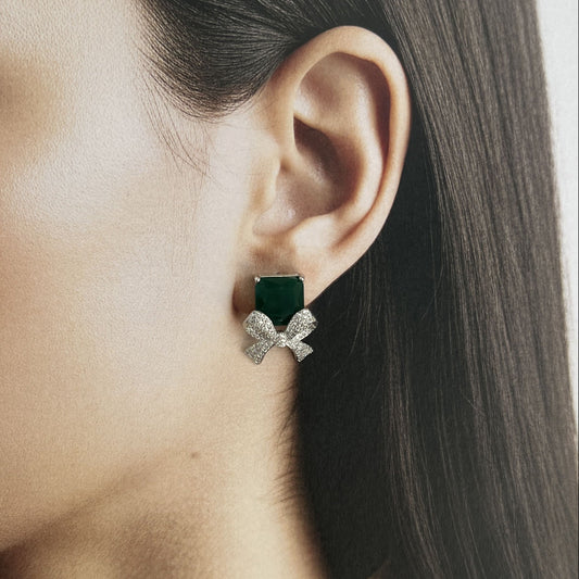 Aretes cuadro moño zirconias plateado