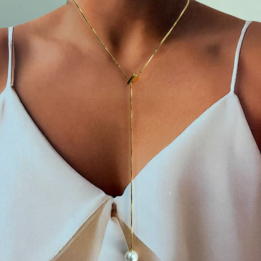 Collar corbatin acero premium corazón perla sintetica