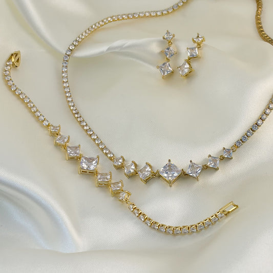 Set collar aretes y pulsera chapa de oro zirconias cuadros