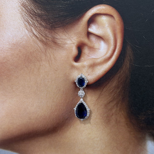 Arete largo gota zul uñas zirconias plateado baño de rodio