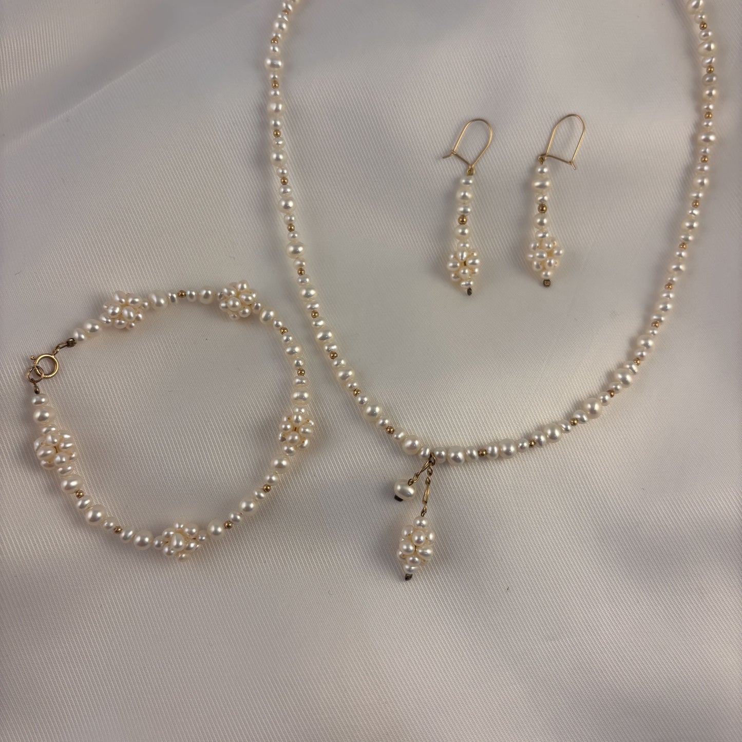 Set collar aretes y pulsera perla con racimos Oro 10k