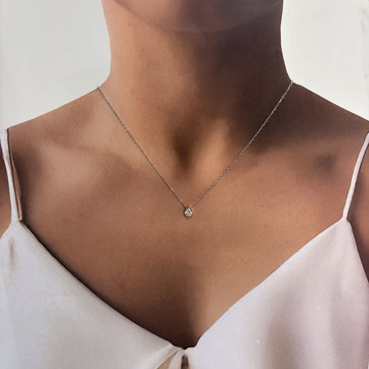 Collar delgado acero inoxidable 316L dije gota zirconia bicolor