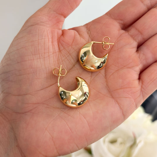 Aretes media luna chunky 2 cm  chapa de oro