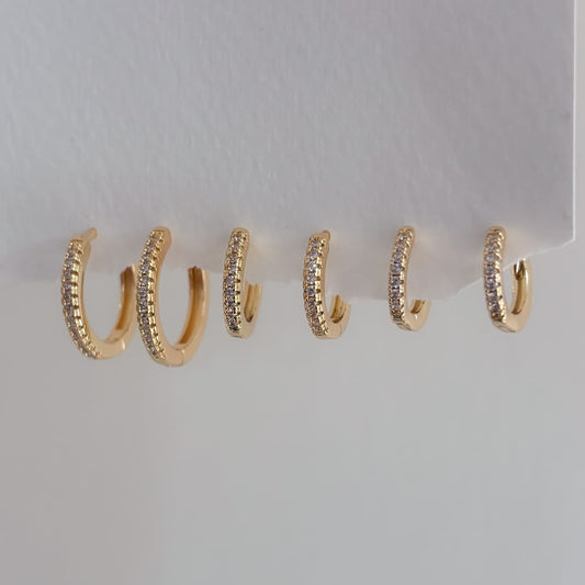 Huggies chapa de oro zirconias diferentes tamaños