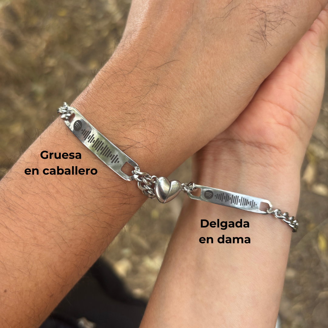 Pack de 2 Pulseras personalizadas para pareja imán de corazón