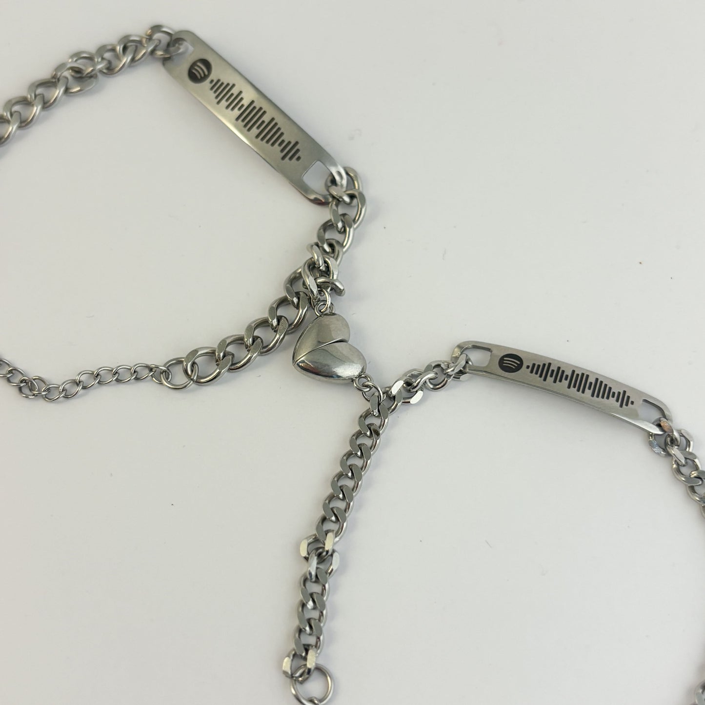 Pack de 2 Pulseras personalizadas para pareja imán de corazón