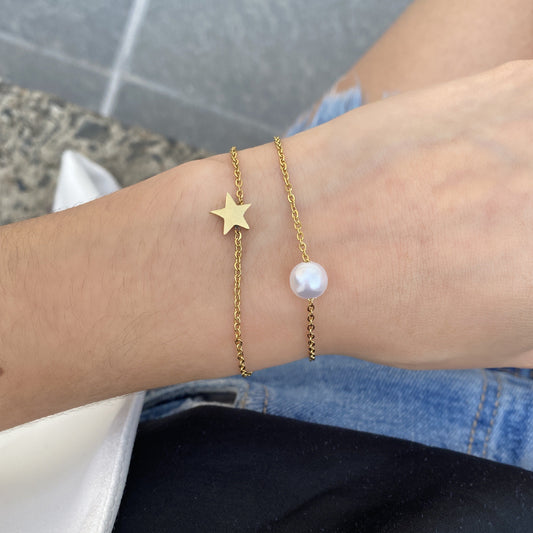 Pulsera cadena sencilla dorada una perla