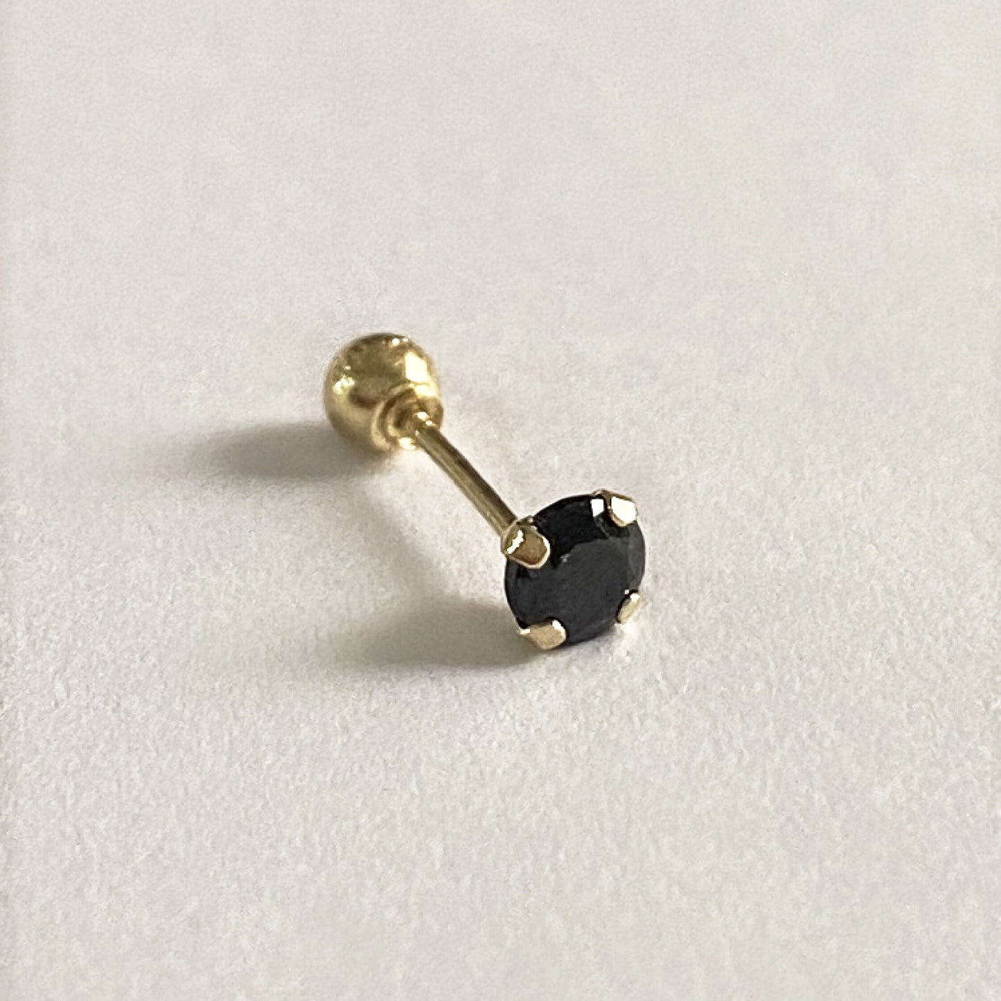 Piercing oro de 10K zirconia negra 3mm