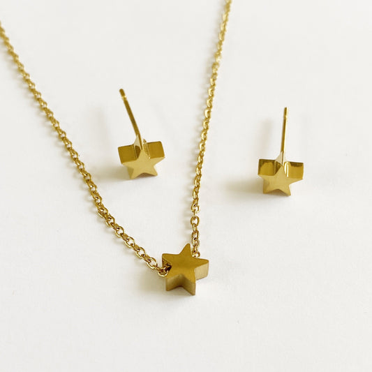 Set collar estrella mini y aretes acero inoxidable dorado
